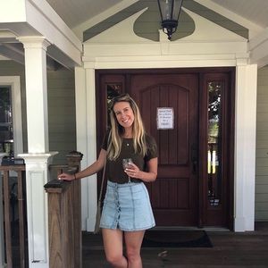 Meet your Posher, Christy